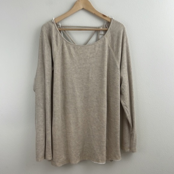 TART REVERSIBLE WHITE AND TAN LONG SLEEVE STRIPE V-NECK BACK SIZE 3X BRAND NEW - Picture 9 of 10